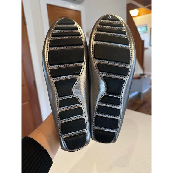 Eastland Patricia Silver Leather Driving Shoe Loafer Moccasin Women's Size 9.5 - Picture 5 of 7